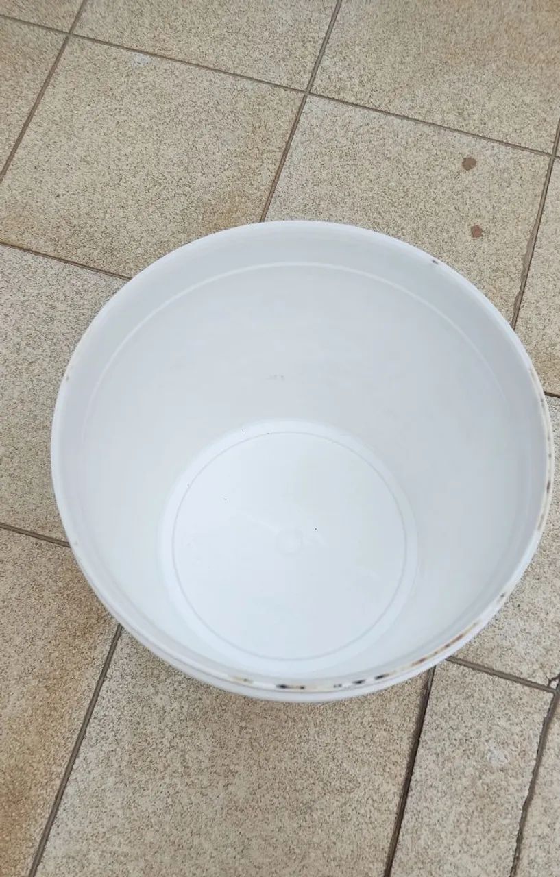 Balde plástico de 15 kgs - Foto 2