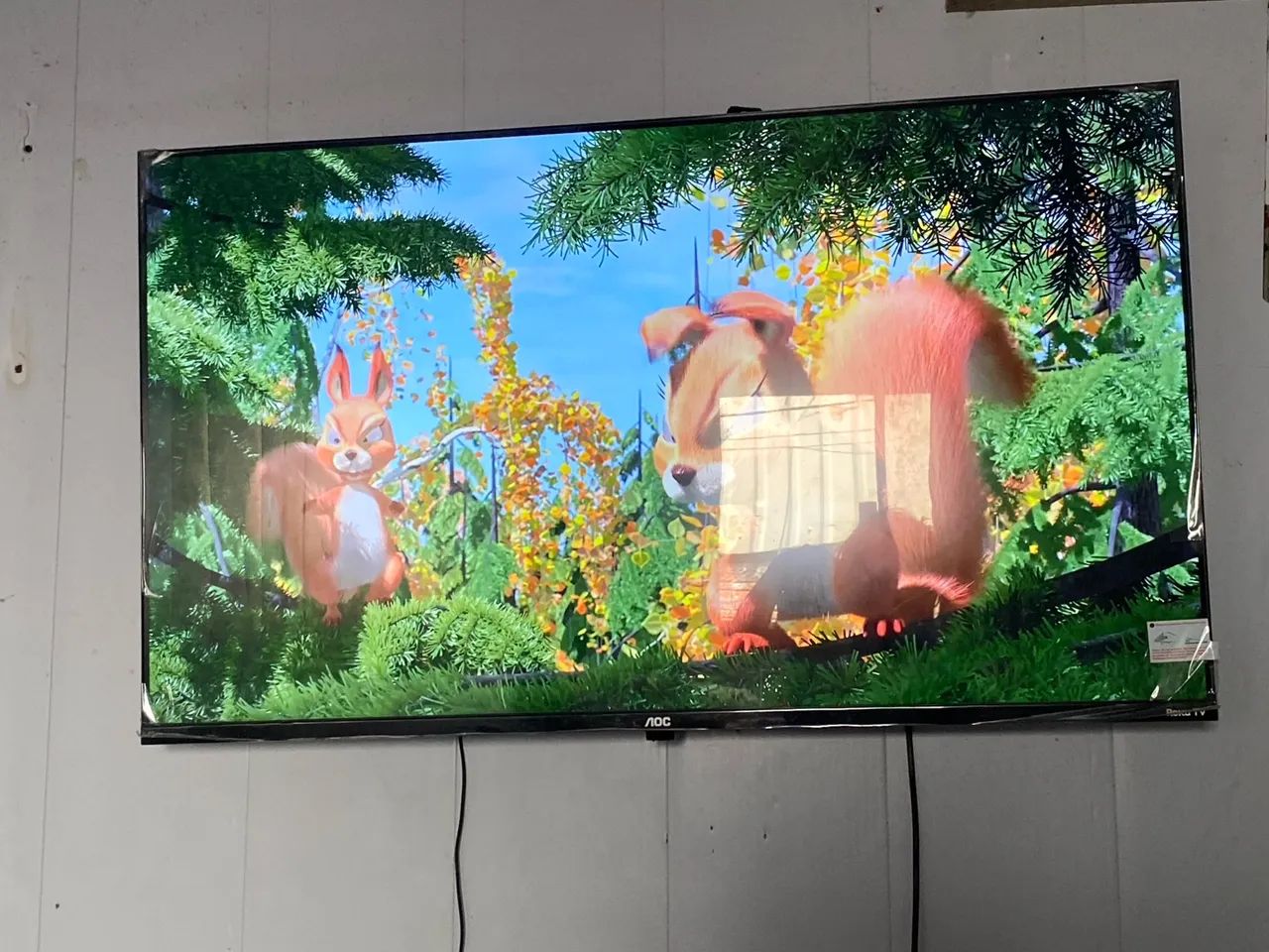 Vendo uma tv 43 polegadas 