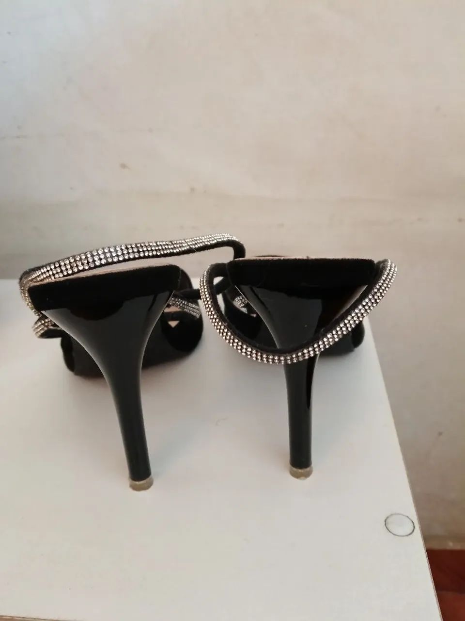 Sapato com tiras de strass - Foto 4