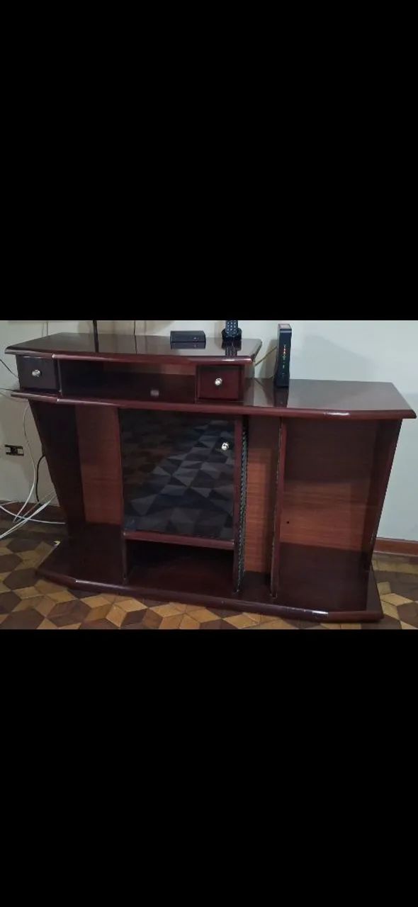 Rack de Madeira para Sala