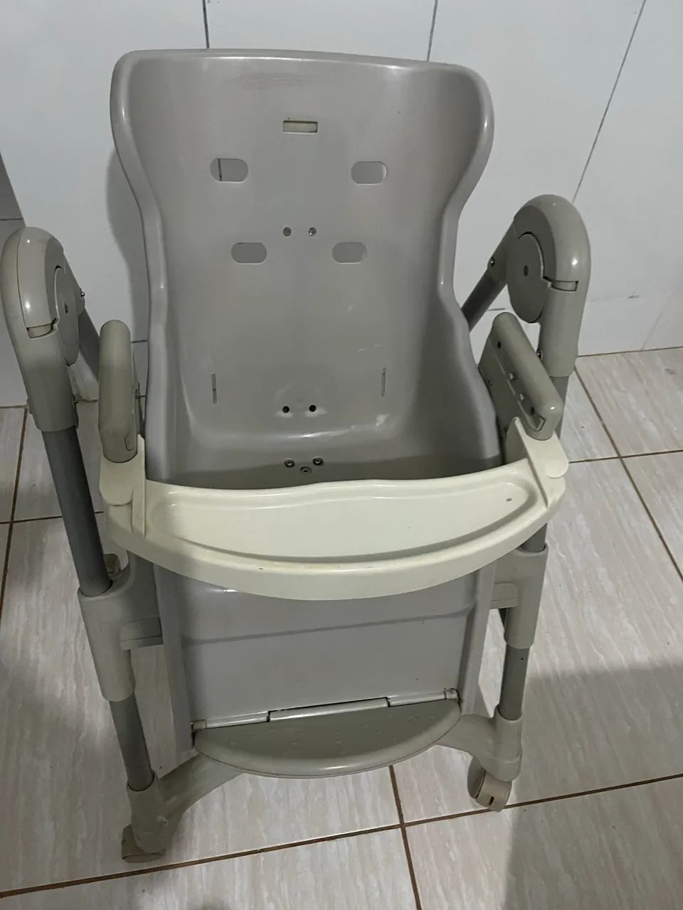Cadeira de Alimentação regulável  - Foto 2