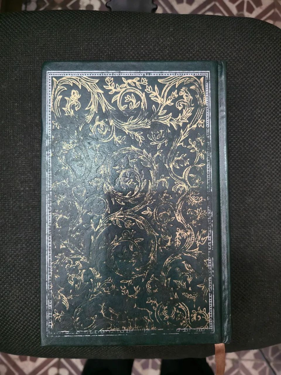 Livro Grimms - Foto 3