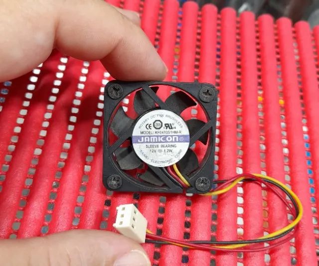 Mini Cooler para computador
