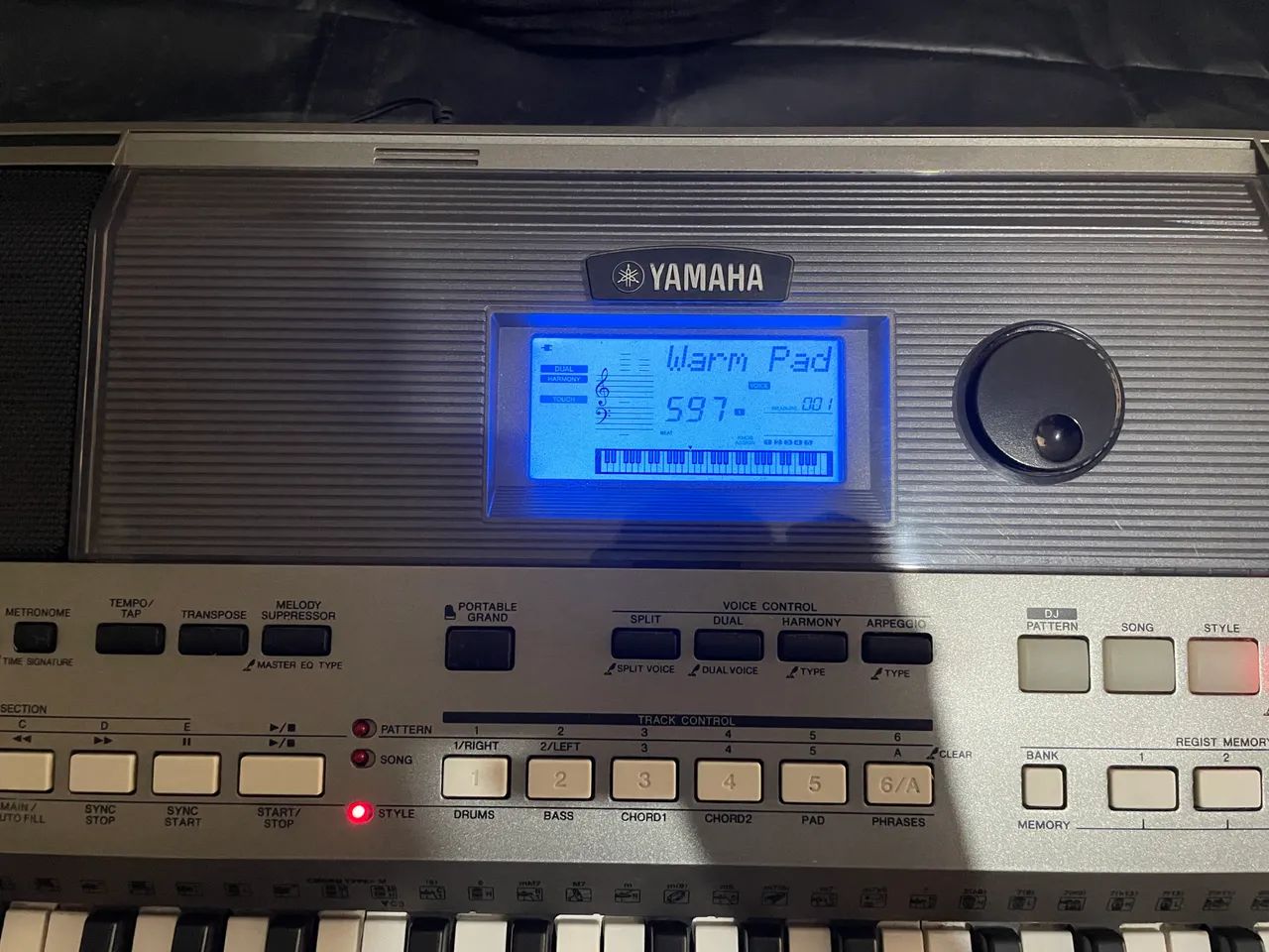 Teclado Yamaha PSR E443 - Foto 3