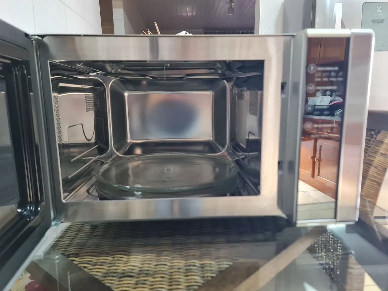  Microondas Electrolux  MEC41 Blue Touch - Foto 4