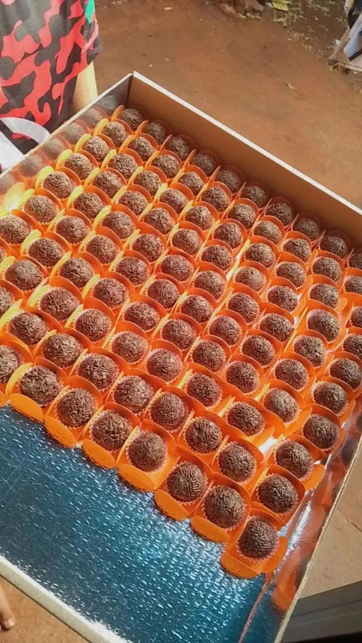 Cento Brigadeiro e beijinho  - Foto 2