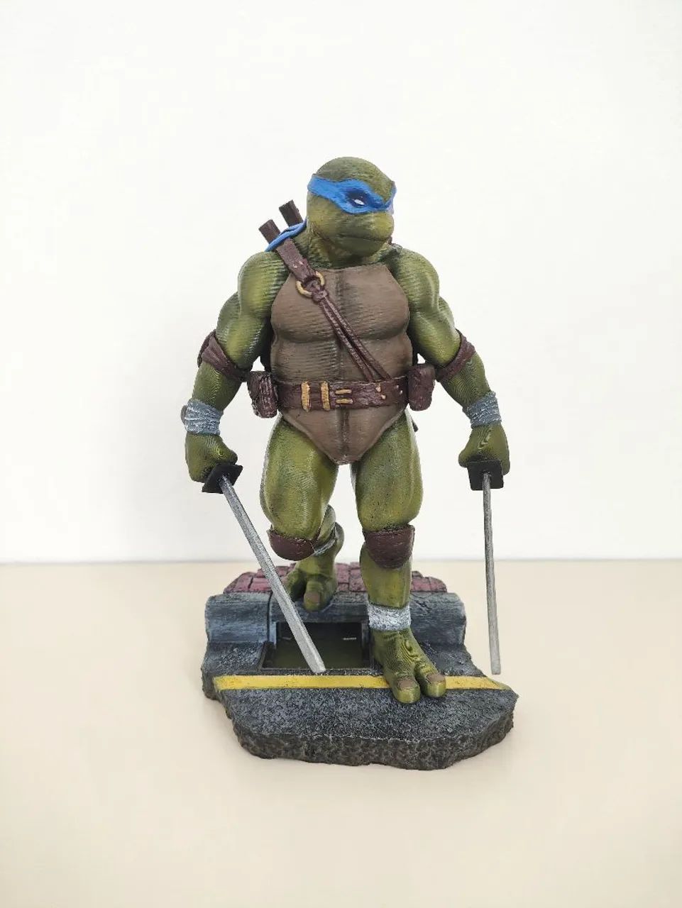 Estátua Casca 1:6 - Berserk + The Punisher + Leonardo  - Foto 5