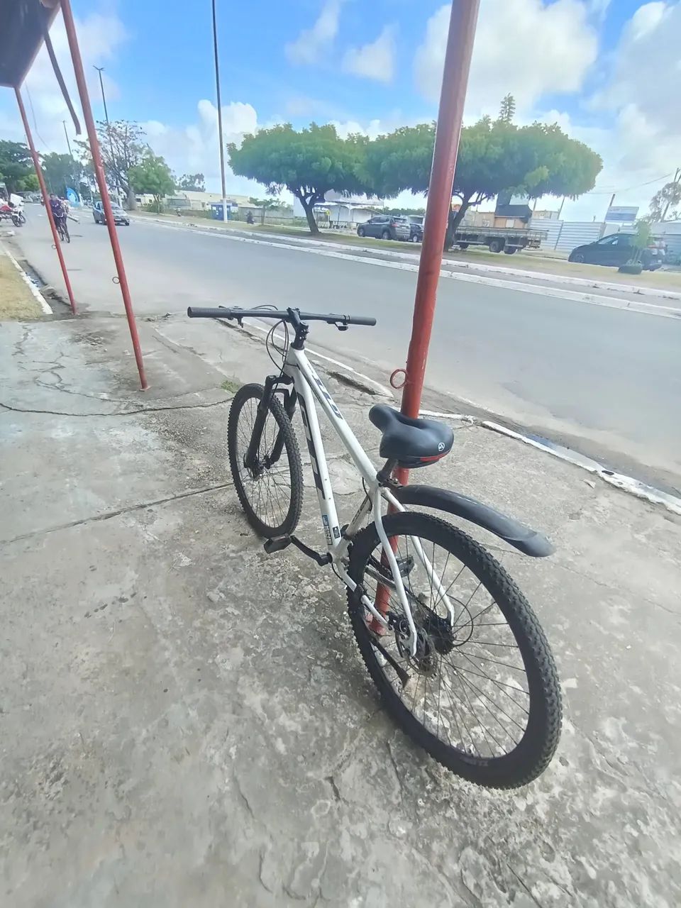 Vende-se bicicleta Aro 29  - Foto 4