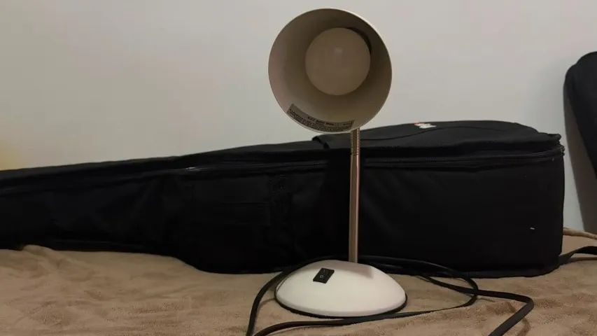 Luminária de Mesa Flexível com Cúpula - Acompanha Lâmpada (Desconto no PIX)