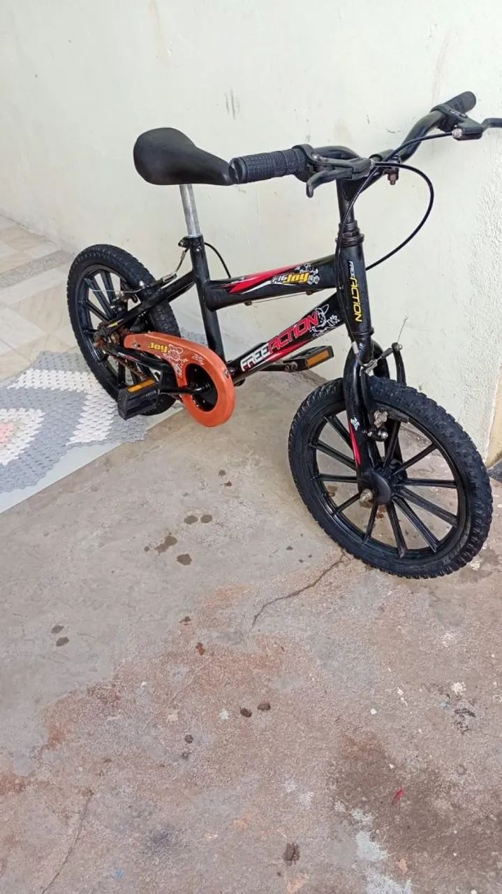 Bicicleta aro 16 SemiNova
