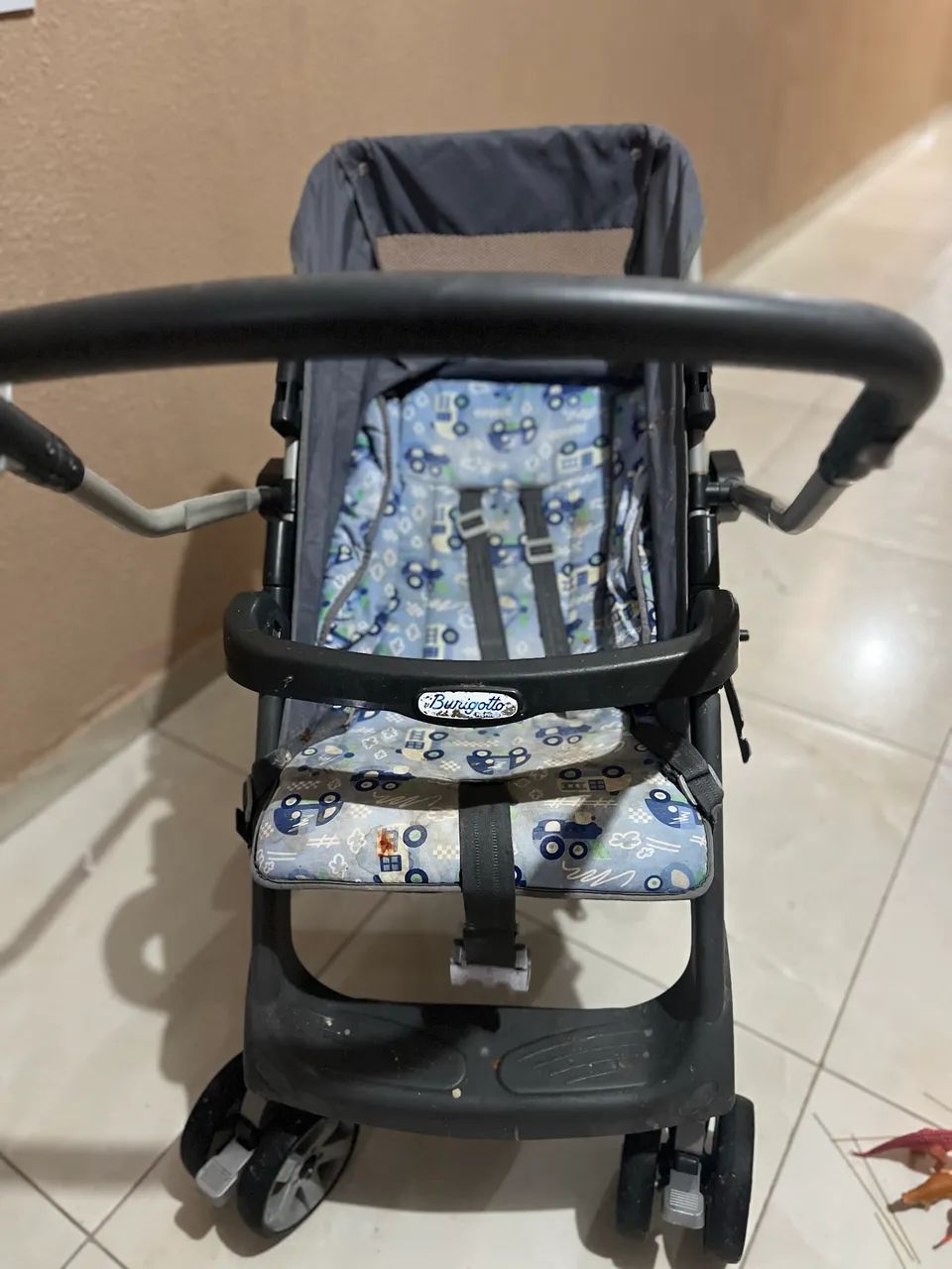 Carrinho de bebê seminovo - Foto 3