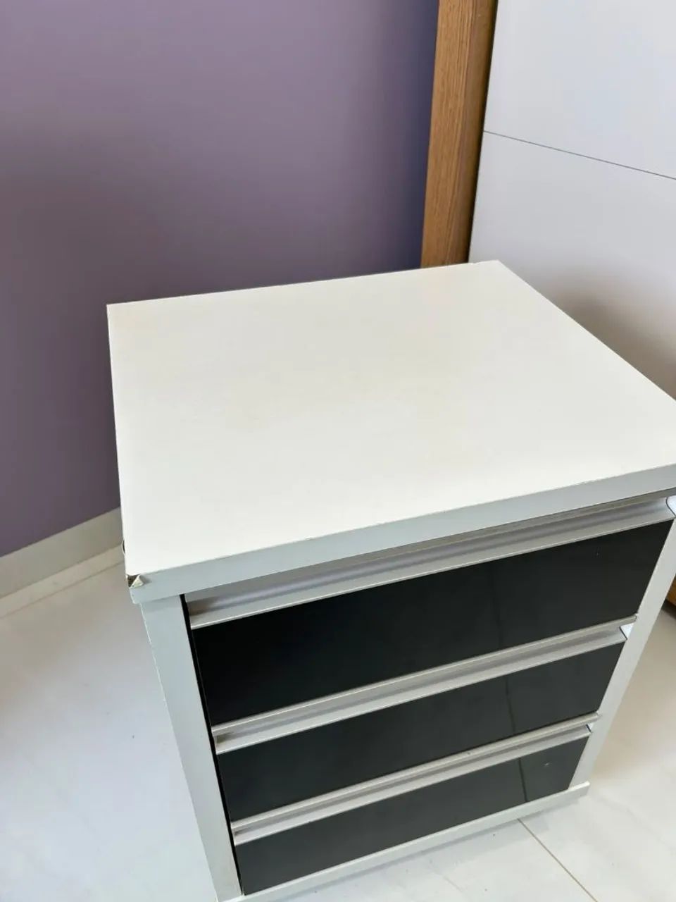 Criado-mudo Branco Com 3 Gavetas - Foto 3