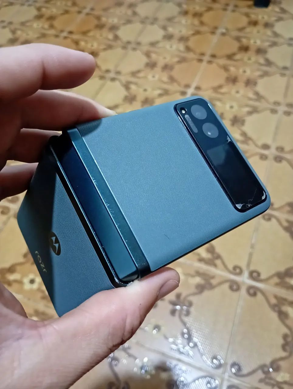 Celular Motorola RAZR 40  - Foto 5