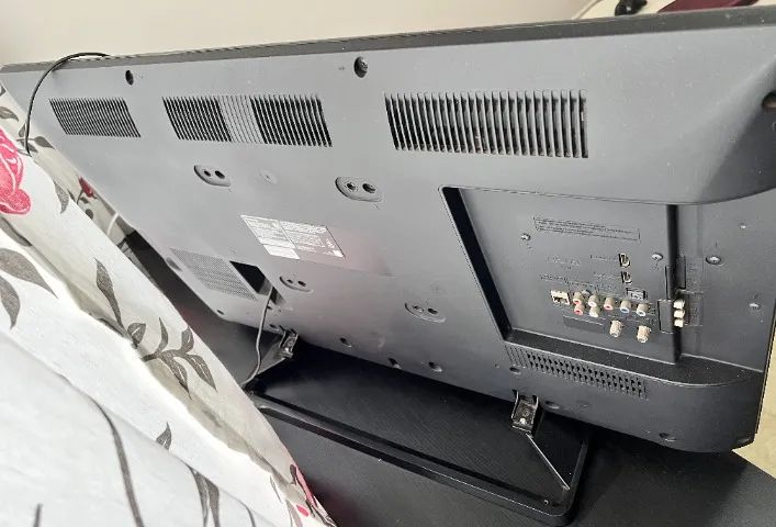 TV PANASONIC SMART - Foto 2