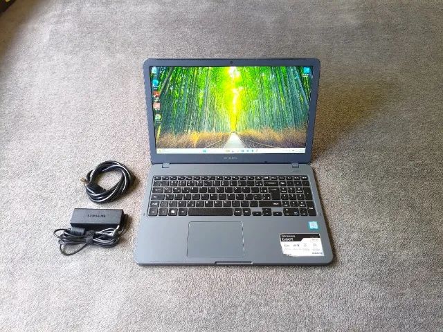 Notebook Samsung - i5 8° Geração + 8 GB + SSD