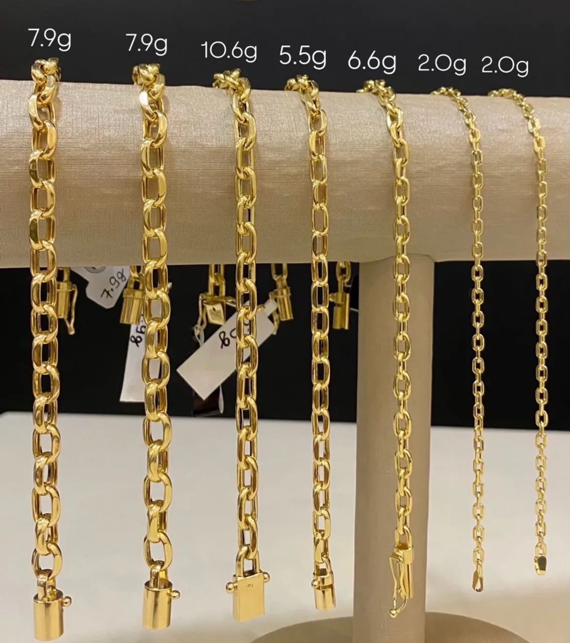 Pulseiras modelo cadeado Ouro 18k