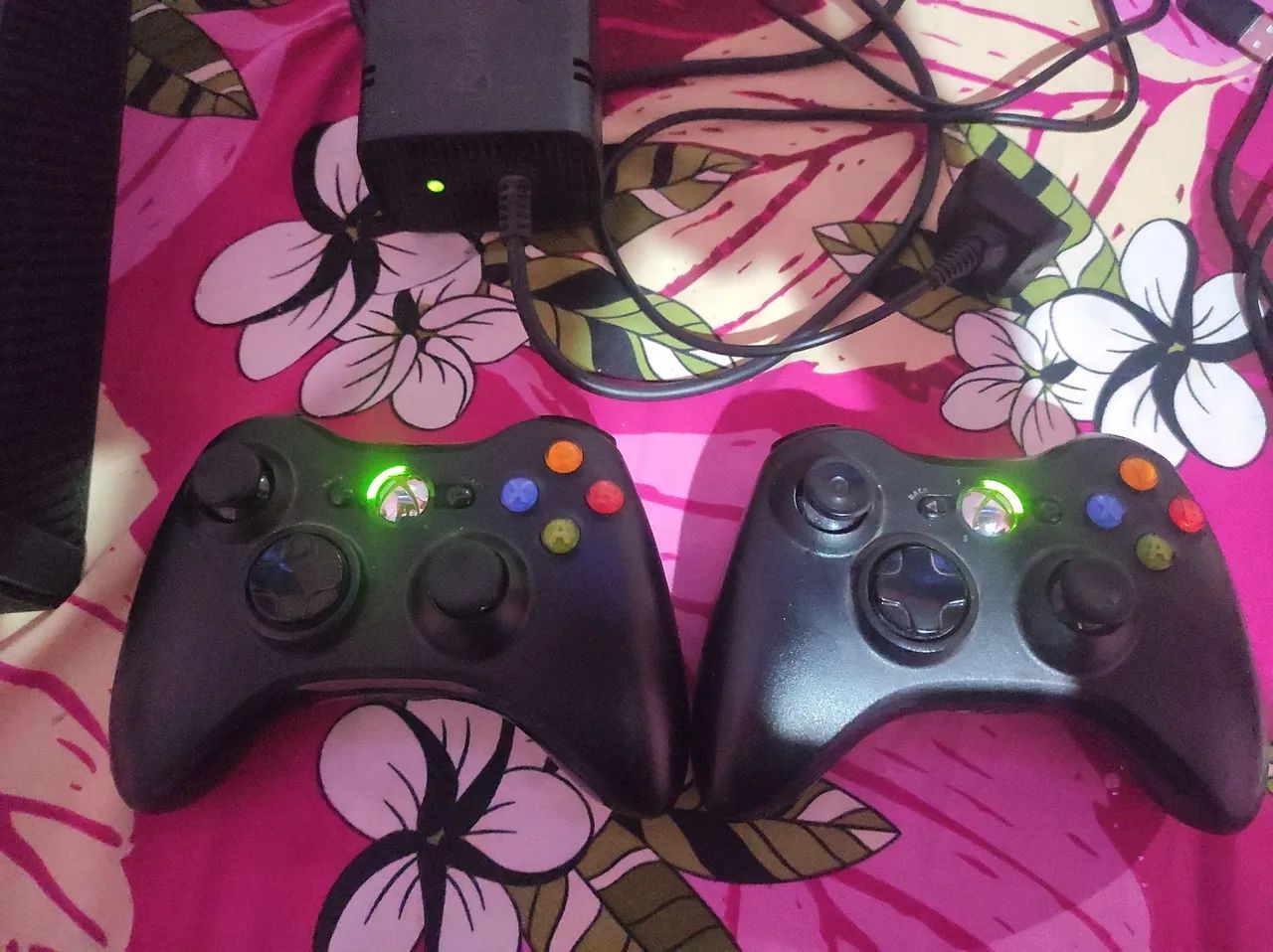 Xbox 360 E - HD 500GB - Foto 3