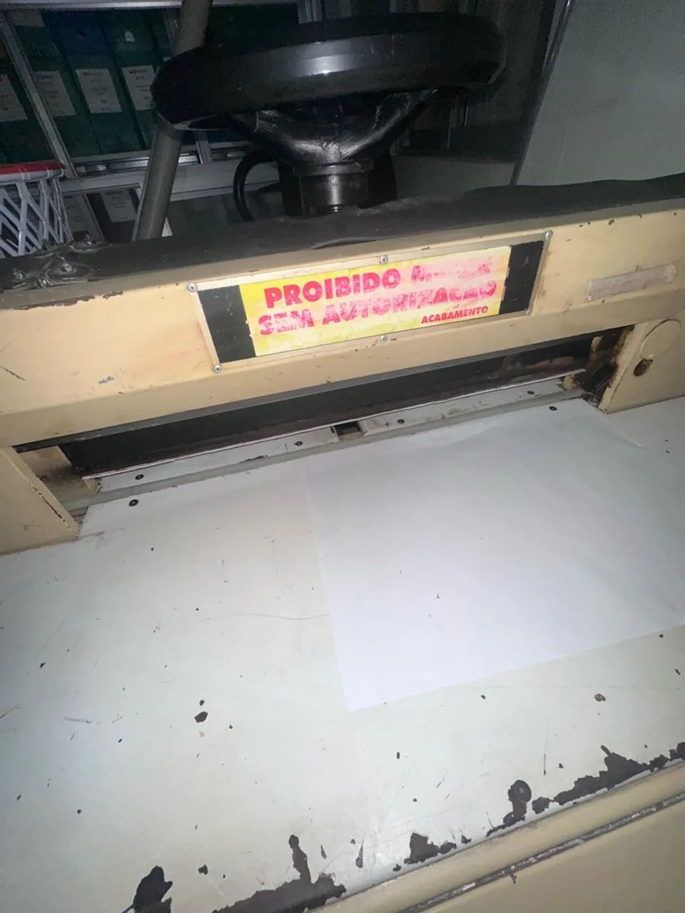 Guilhotina Semi Automática Industrial GT70 - Foto 2