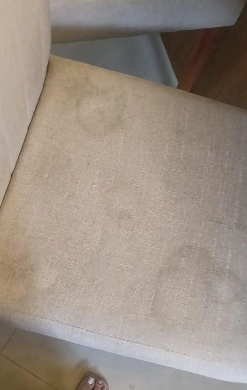 Mesa com tampo de vidro com 6 cadeiras  - Foto 3