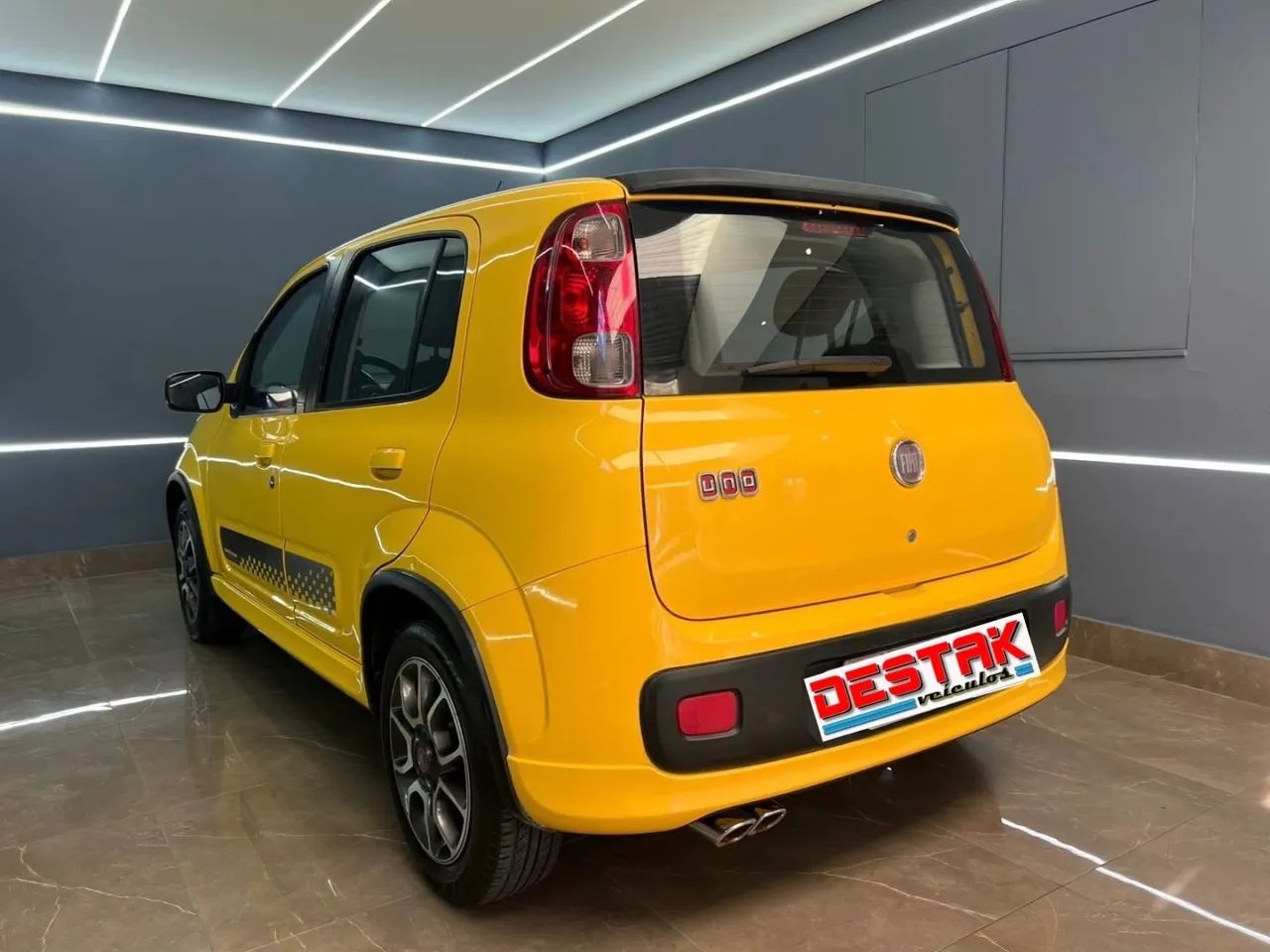 Fiat Uno Sporting 1.4 EVO Fire Flex 8V 4P 2012 - Foto 2