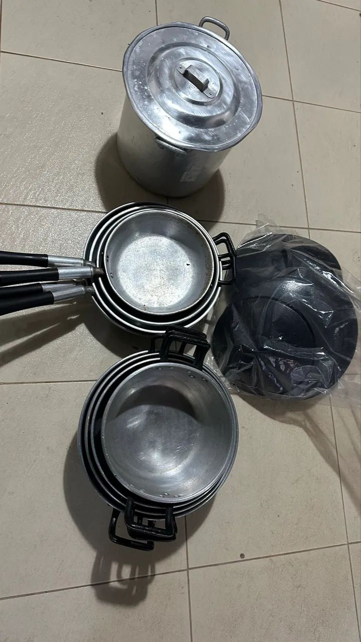 Mala maquiagem e panelas  - Foto 5