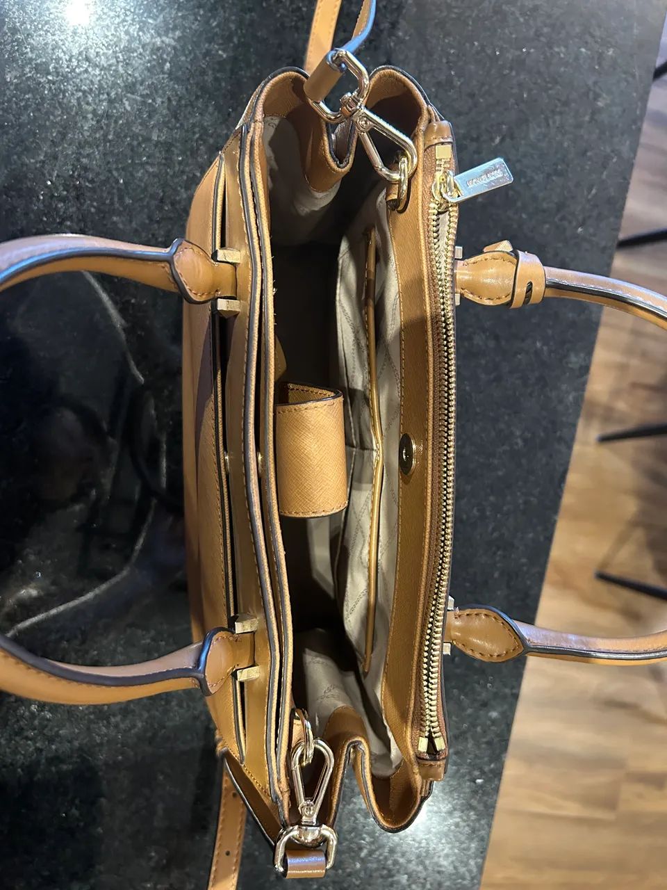Bolsa Michel Kors Original Muito Nova  - Foto 4