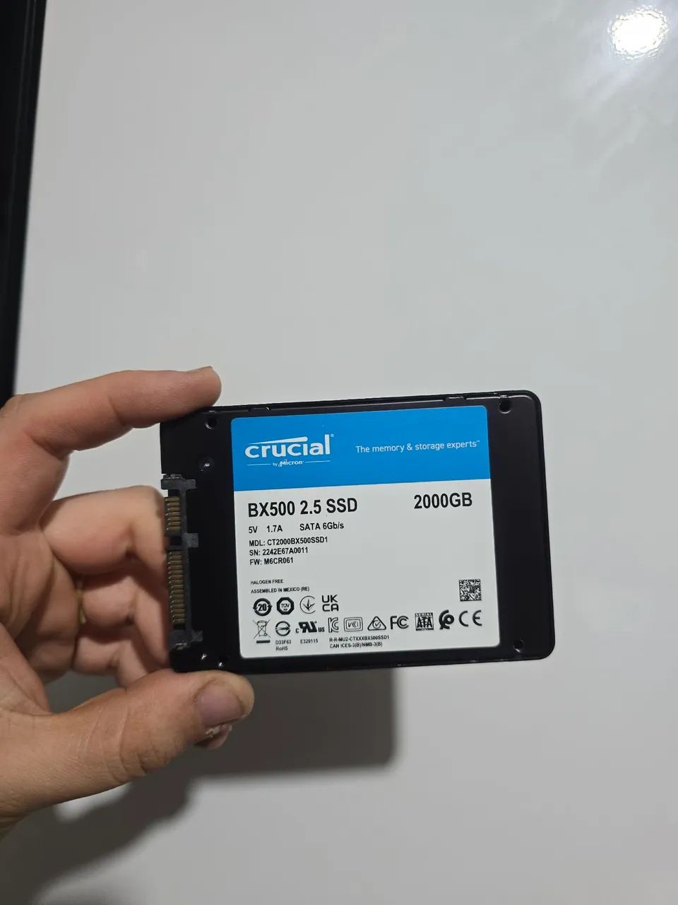 SSD 2TB CRUCIAL SATA - Foto 2