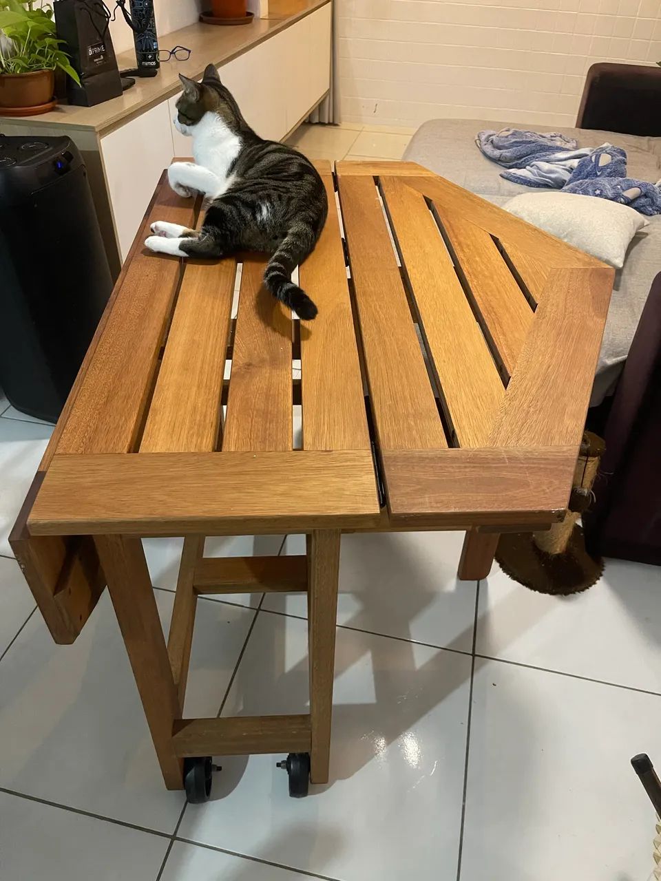 Mesa Sextavada de Madeira - Metalnew  - Foto 4