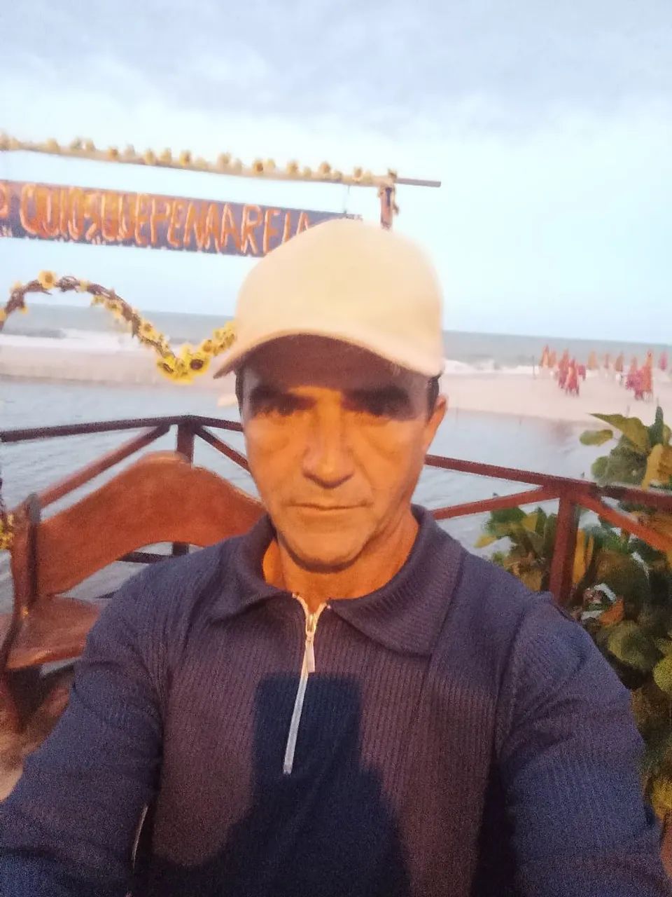 Queiroz construção e reforma.