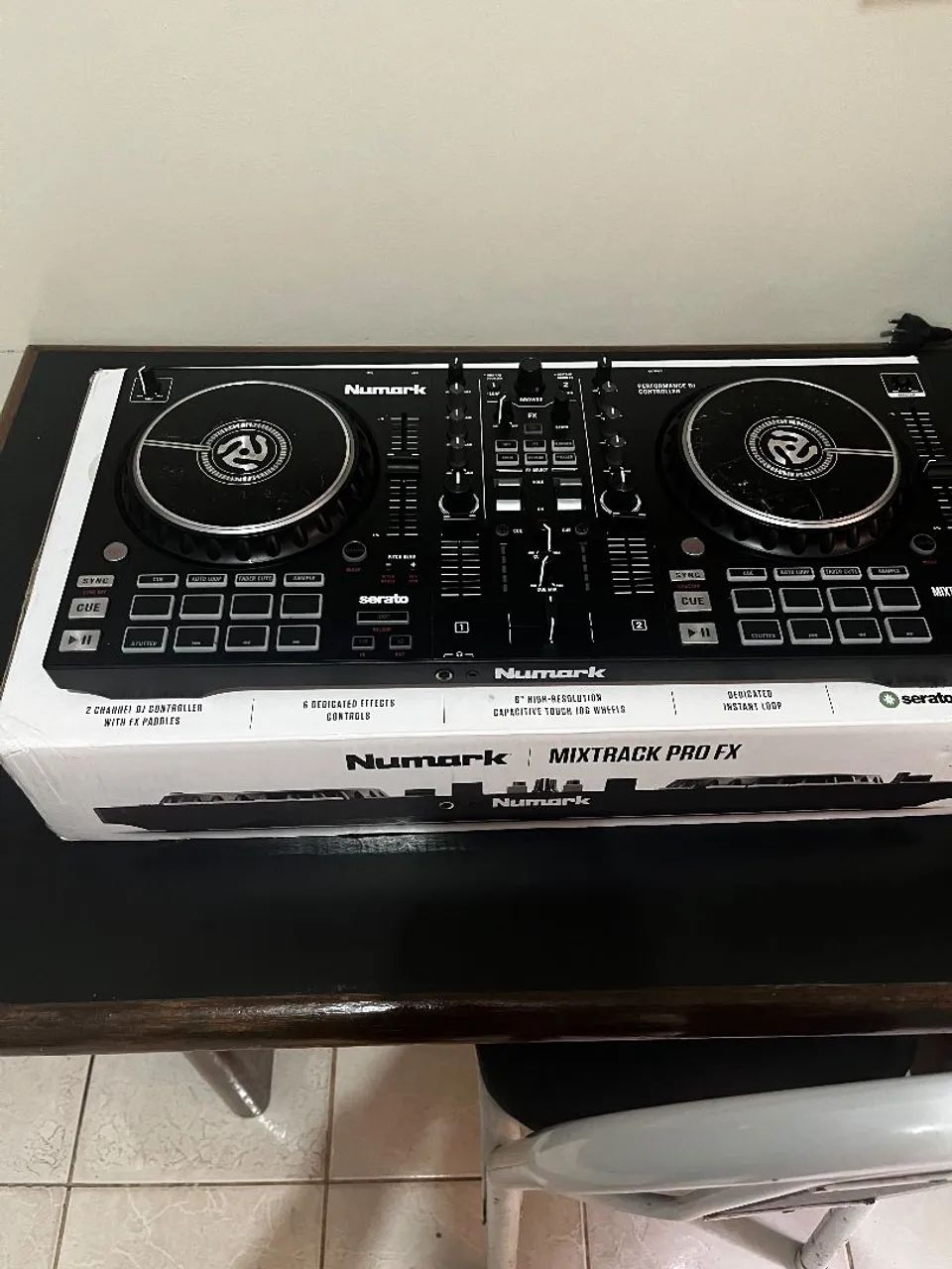 Controladora Numark Mixtrack Pro FX  - Foto 2