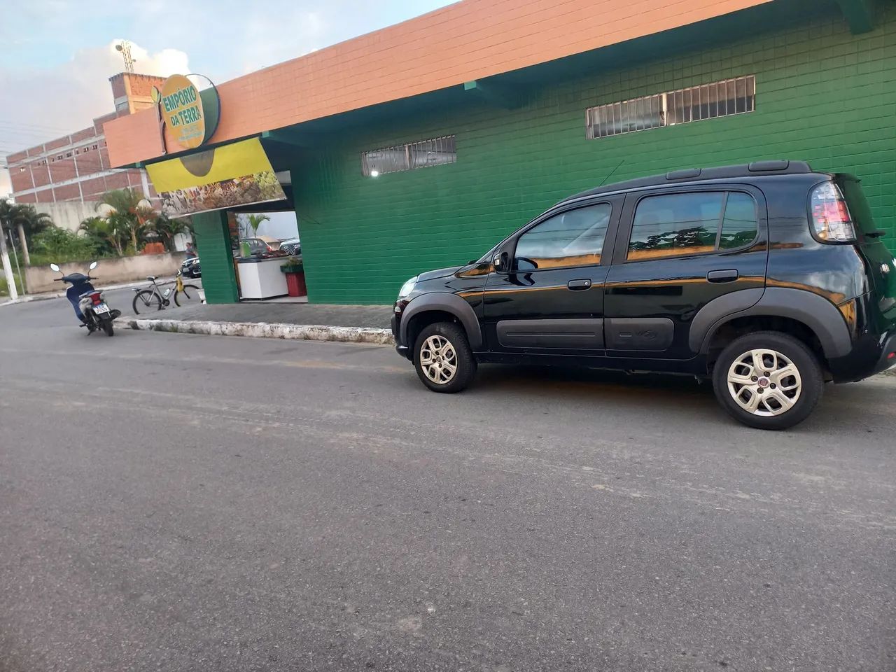 Fiat Uno WAY 1.0 Flex 6V 5P 2017 - Foto 3