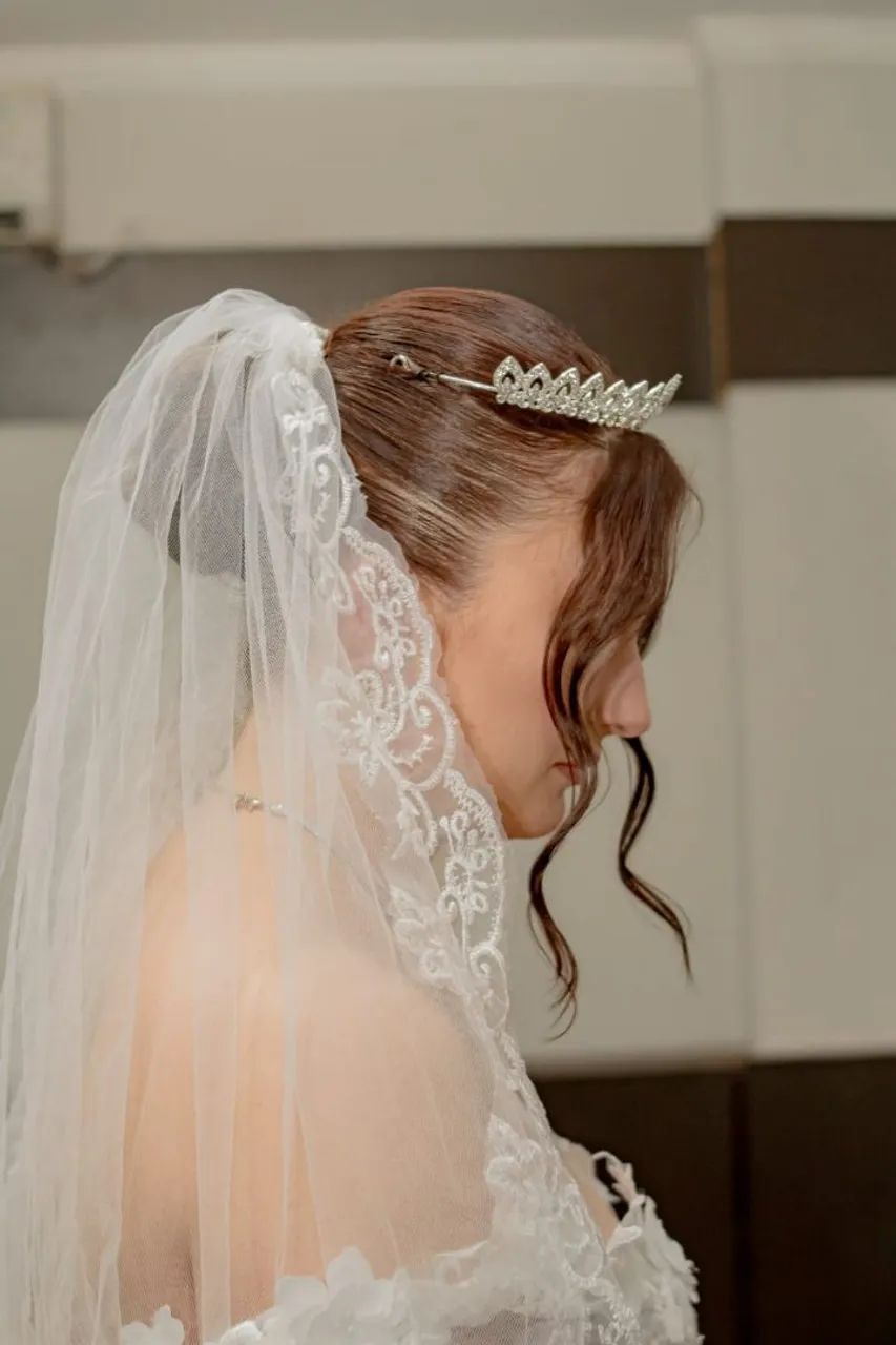 Vestido de noiva com véu  - Foto 5