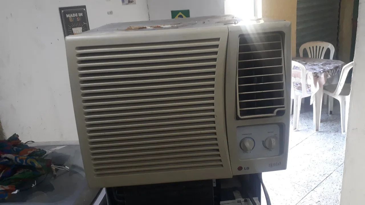 Vendo ar   condicionado 7.500 btus funcionando perfeitamente gelando muito  - Foto 2