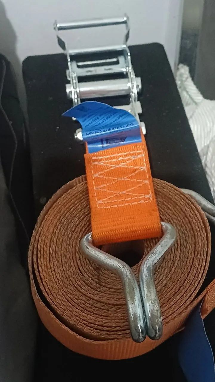 Cinta com Catraca para amarração de carga profissional 6m/ 2 toneladas 