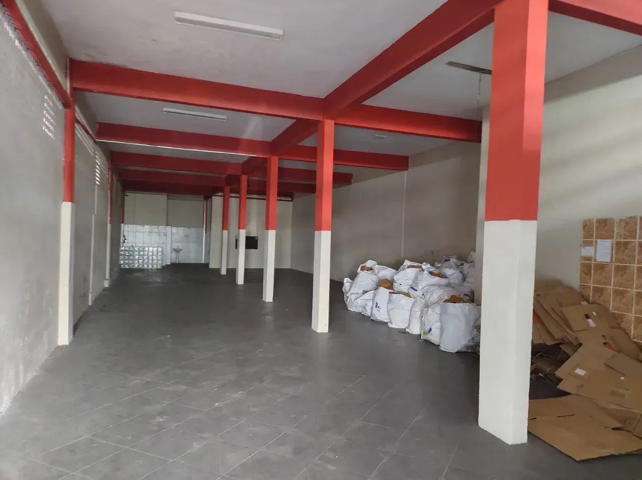 Praça 14 / Ponto 400m2 / 9 8 2 2 3 8 9 7 3