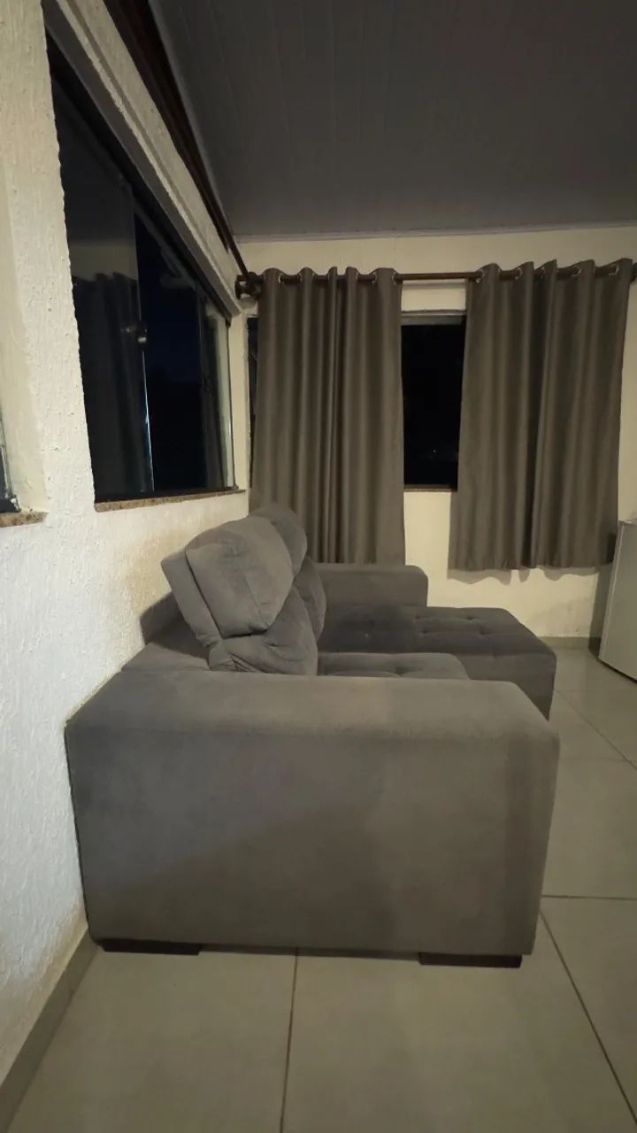 Sofá retrátil 2 lugares super confortável e ótimo estado - Foto 3