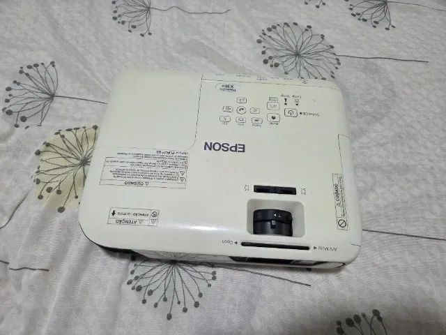 Epson LCD projetor modelo H723A - Foto 3