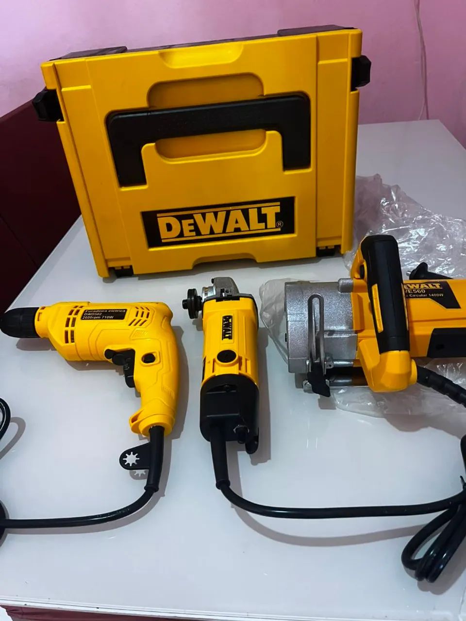 Vende-se kit de ferramentas 3x1 Dewalt  - Foto 2