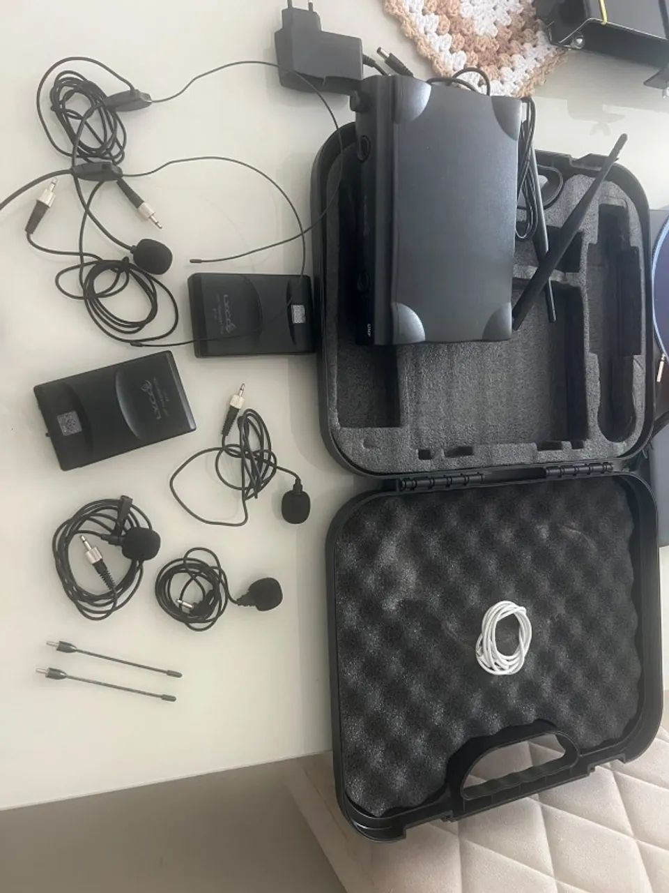 2 Microfones HeadSeat e 3 de lapela- Lyco