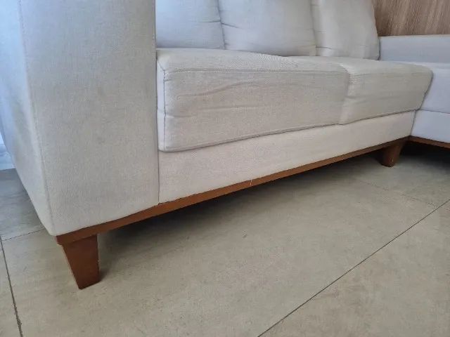 Sofá De Canto Com Chaise 3 Lugares Bege Para Sala (Usado) - Foto 2