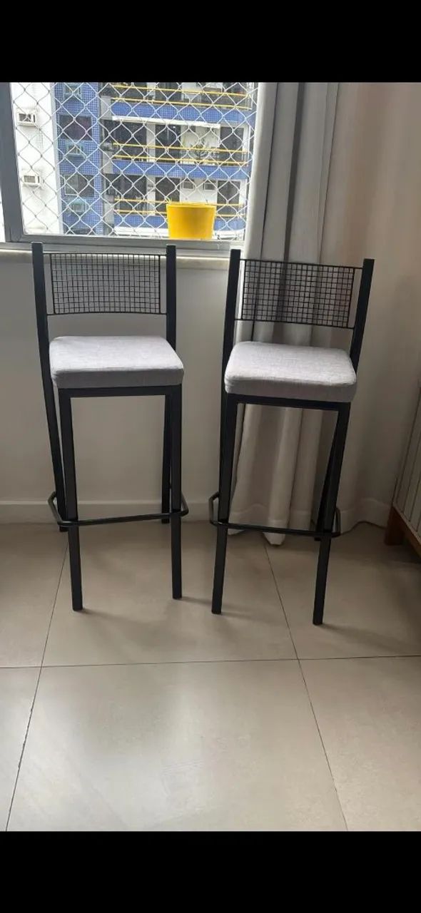 2 BANQUETAS EM AÇO , SEMI NOVA