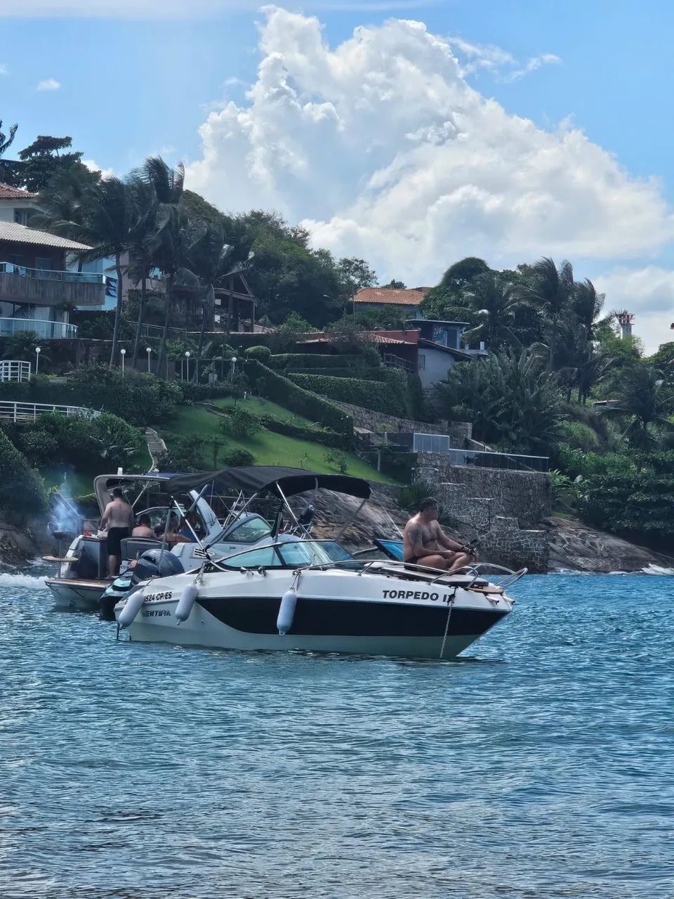 Lancha Ventura V215 cabinada  - Foto 2