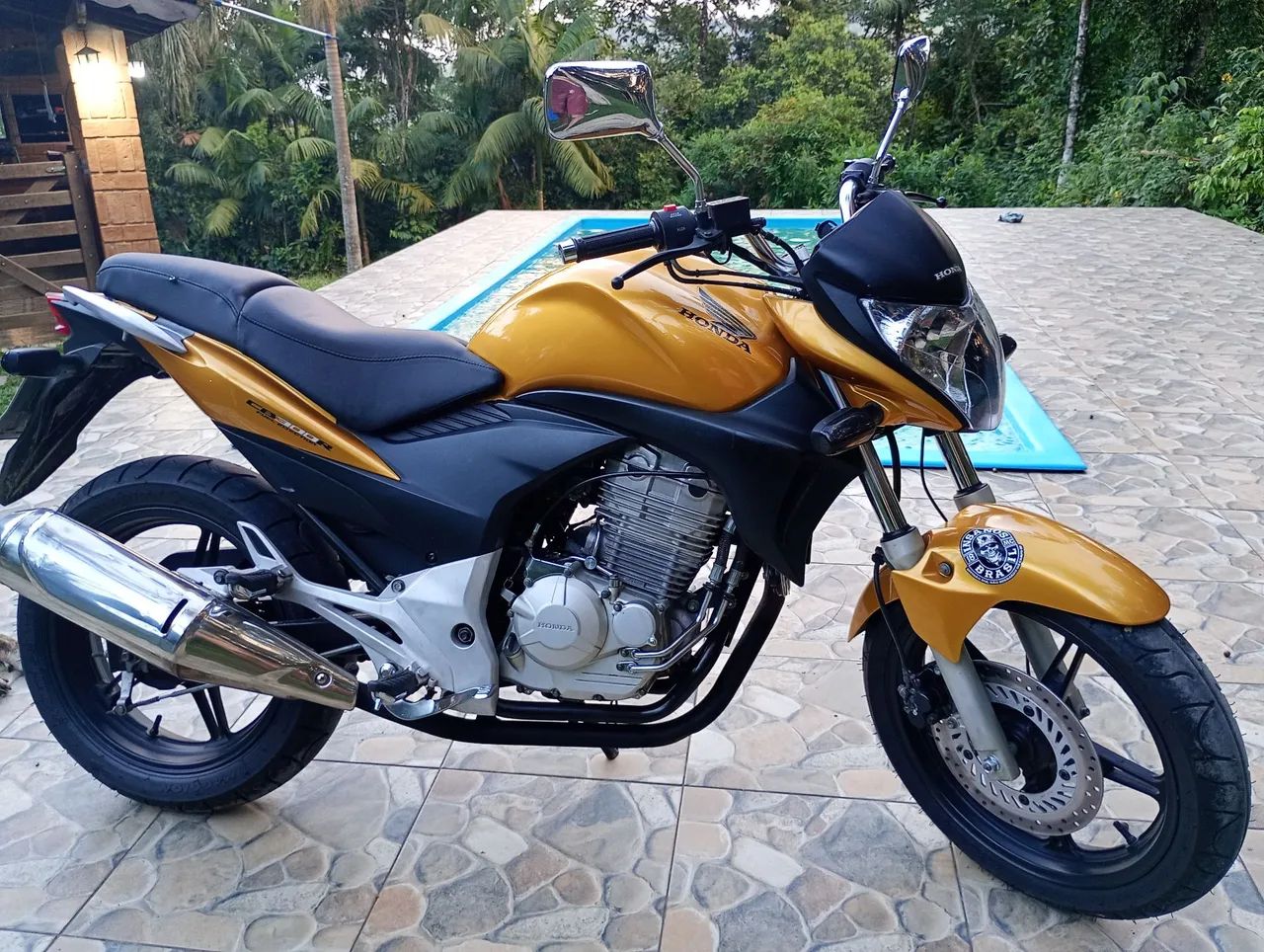 CB 300R - Foto 2