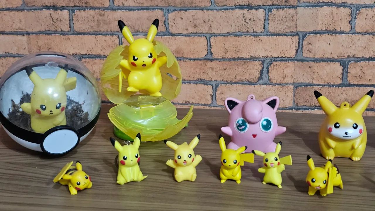 Coleção Pikachu e miniaturas pokémon  - Foto 4