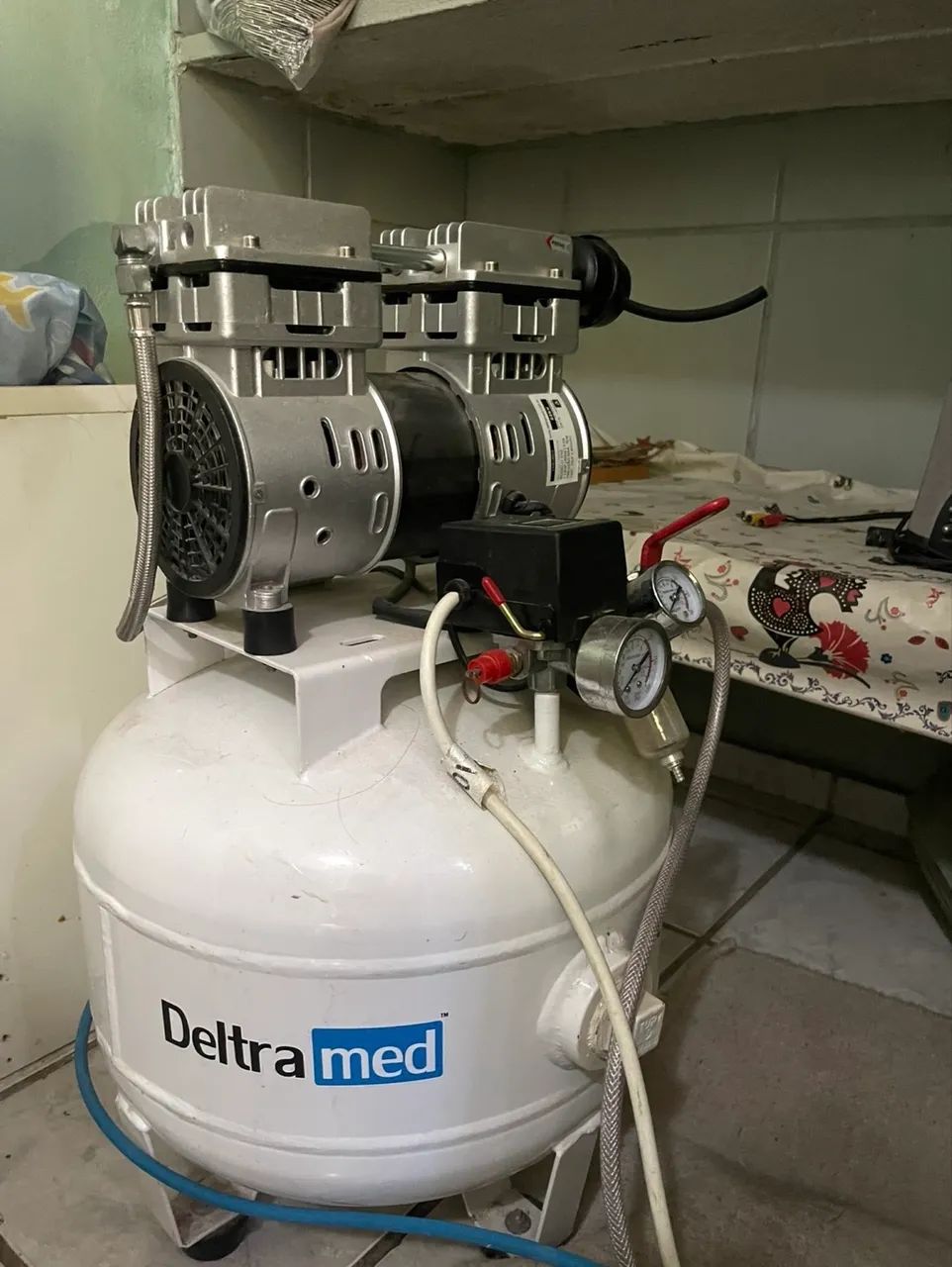 Vendo compressor odontológico Deltramed D30 - Foto 4