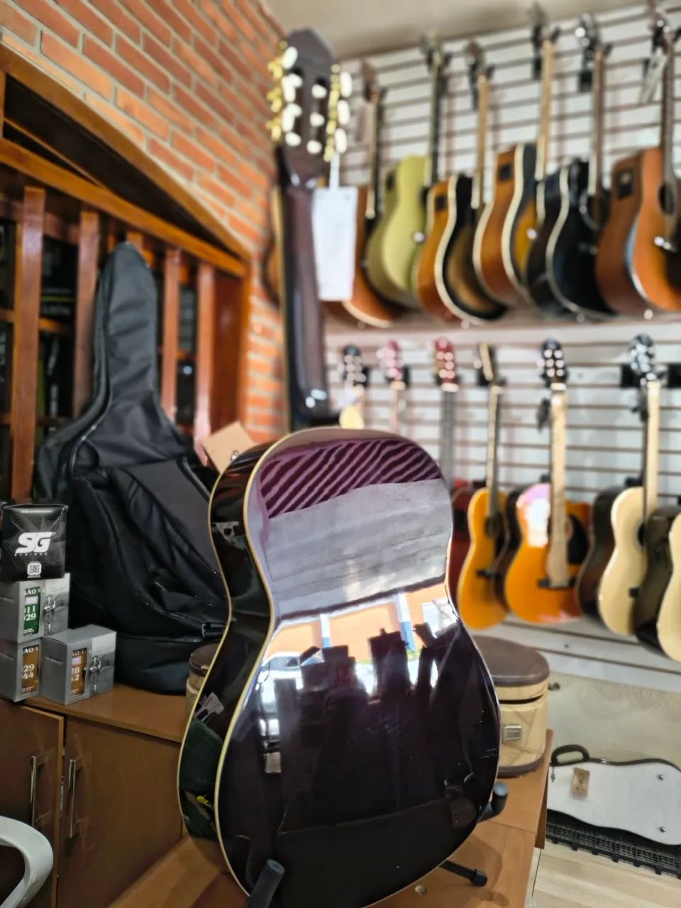 Violão clássico nylon ZELLMER com tensor (cores) - Foto 4
