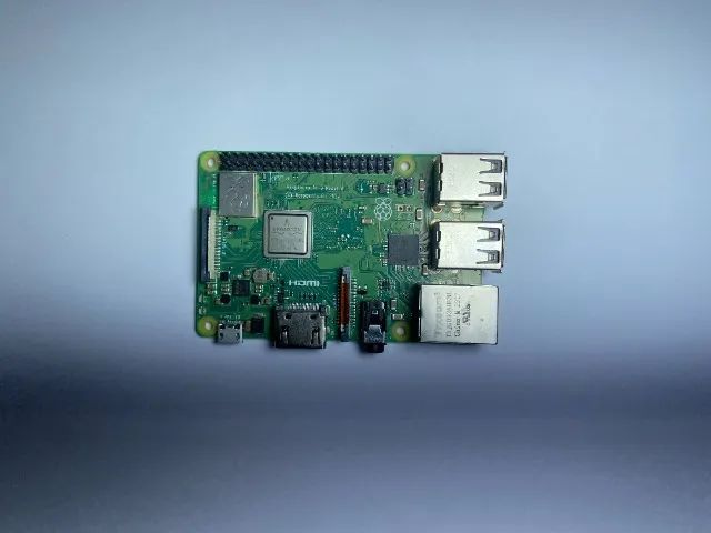 Placa Raspberry Pi3 model B +    - Foto 2