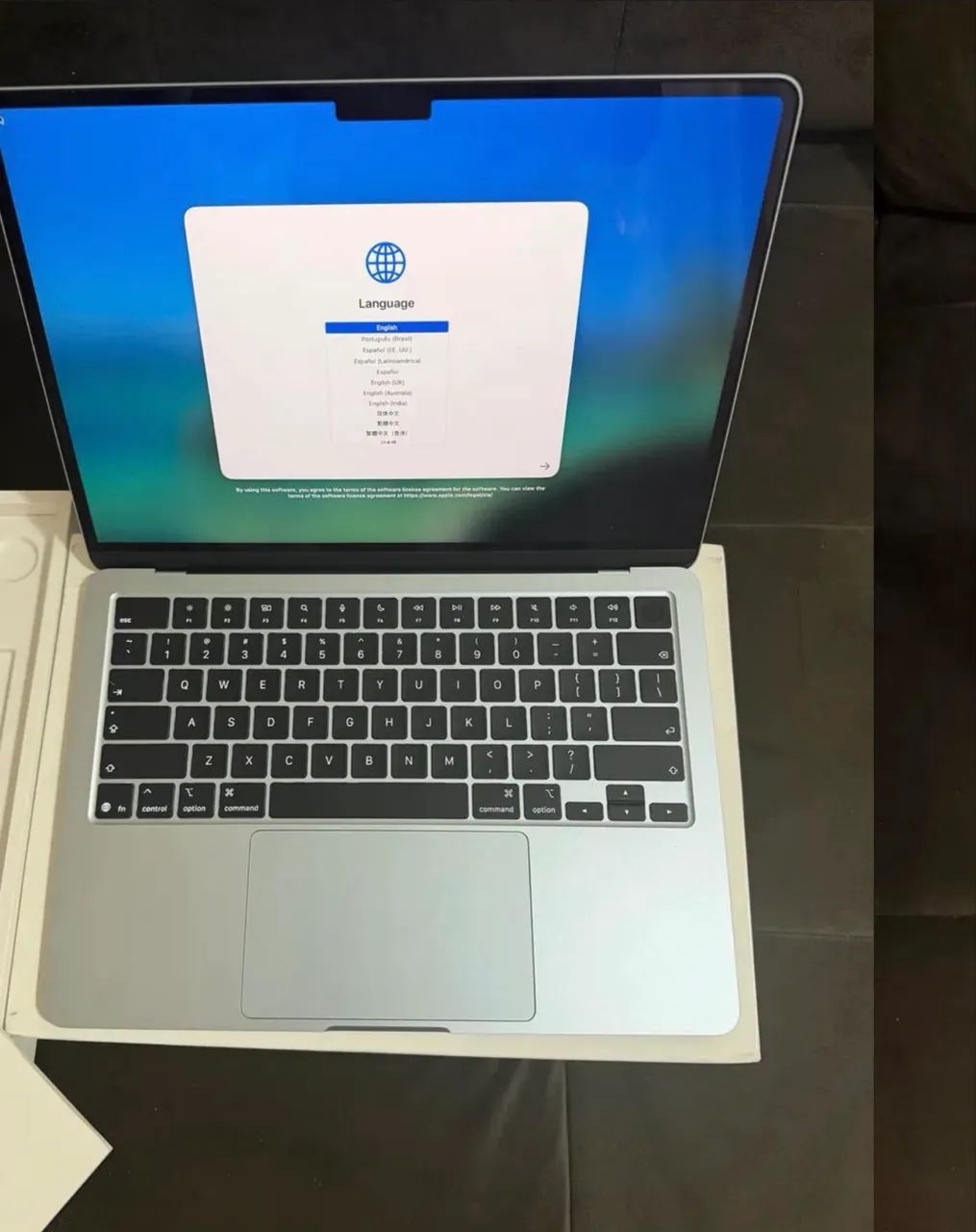 MacBook Air 2025 16GB - Foto 2