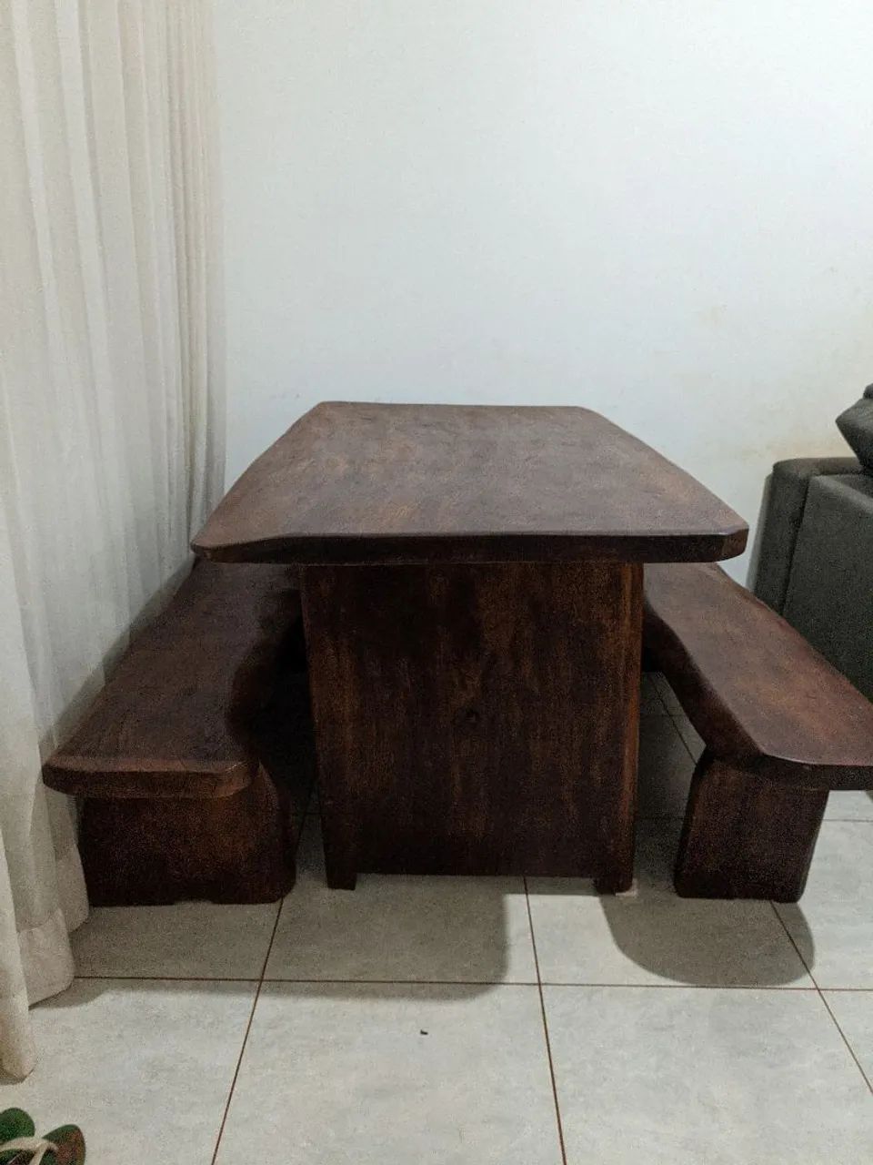 Mesa de madeira maciça  - Foto 3