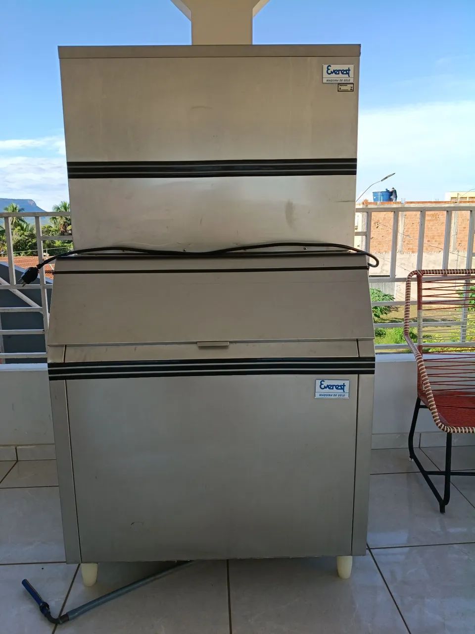 Máquina de Gelo Everest 150kg/24h - Semi Nova - Inox Industrial